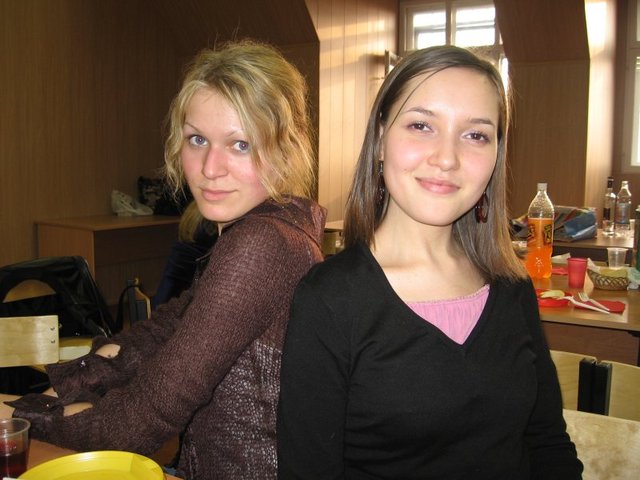 Маша и Лена