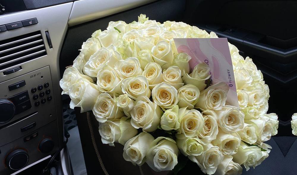 Сервис «Русский букет» доставит цветы в Челябинске и в любую точку мира