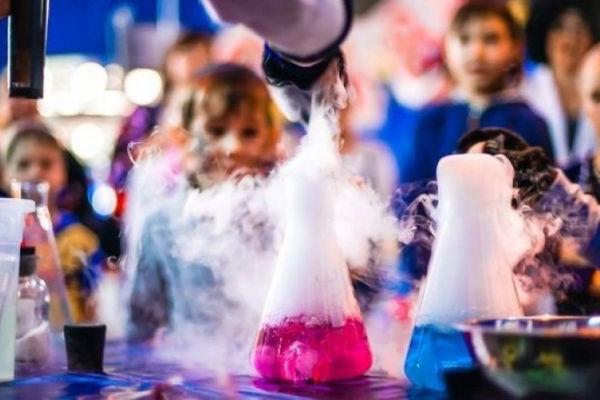Химическое шоу на детском празднике — захватывающее действо